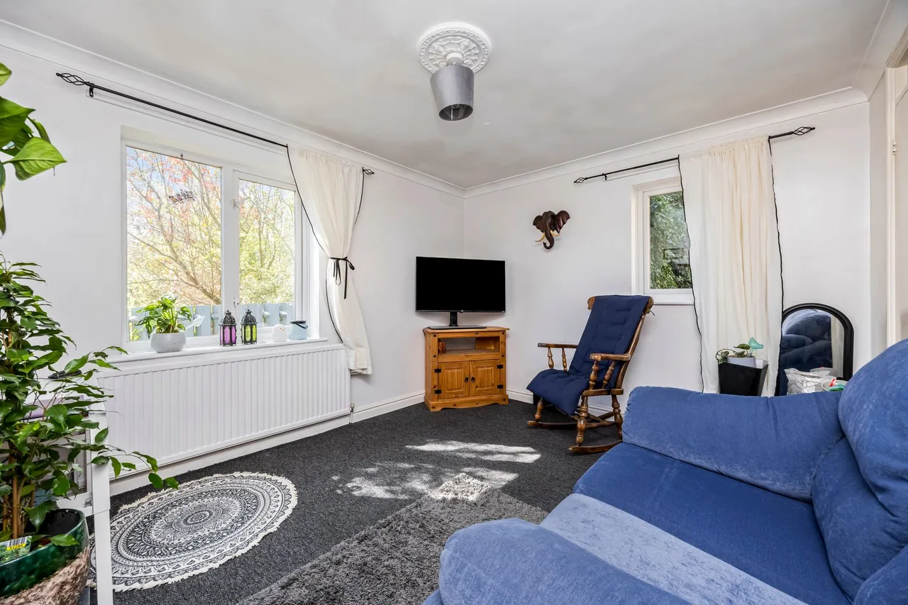 Drummond Close, Haywards Heath, RH16, photo 2