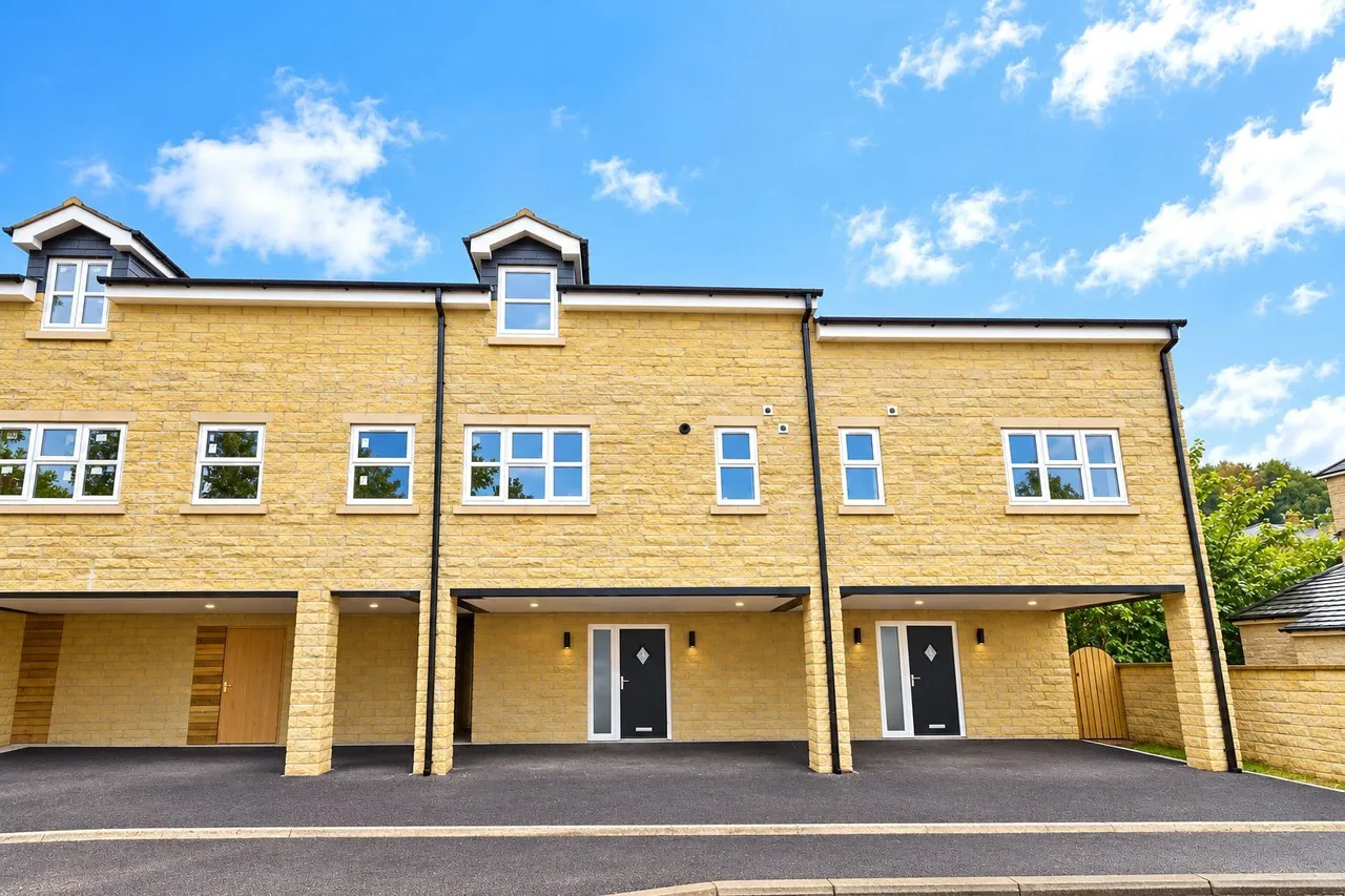 4 bed house for sale — Leek Road, Buxton, Derbyshire, SK17