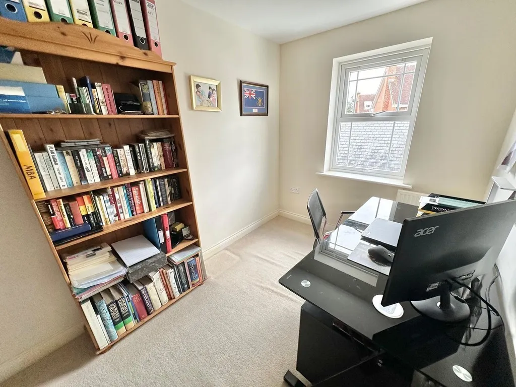 Dettingen Crescent, Deepcut, photo 26