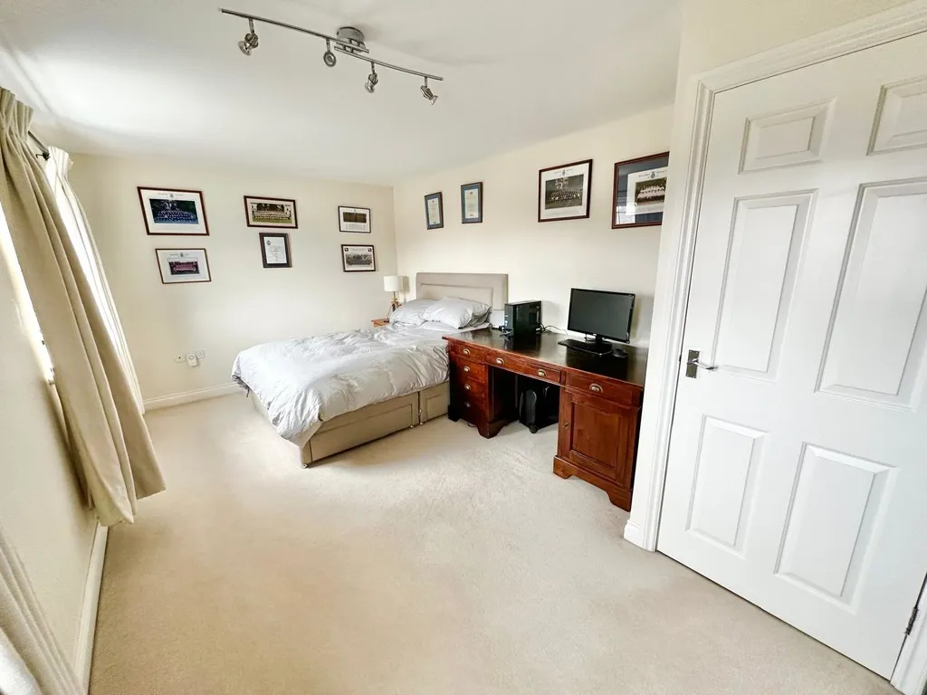 Dettingen Crescent, Deepcut, photo 25