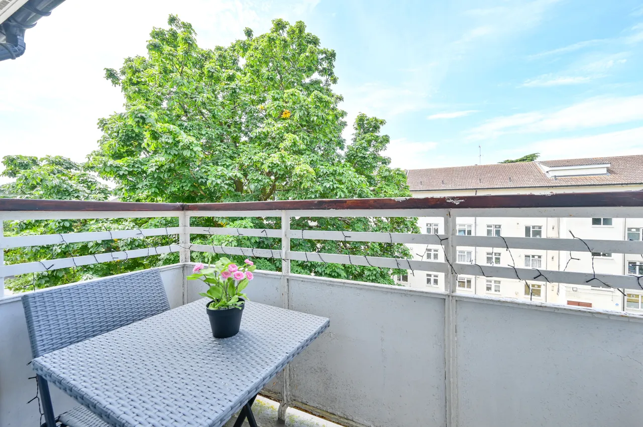 7 Leigh House, Kingsnympton Park, Kingston upon Thames, photo 6