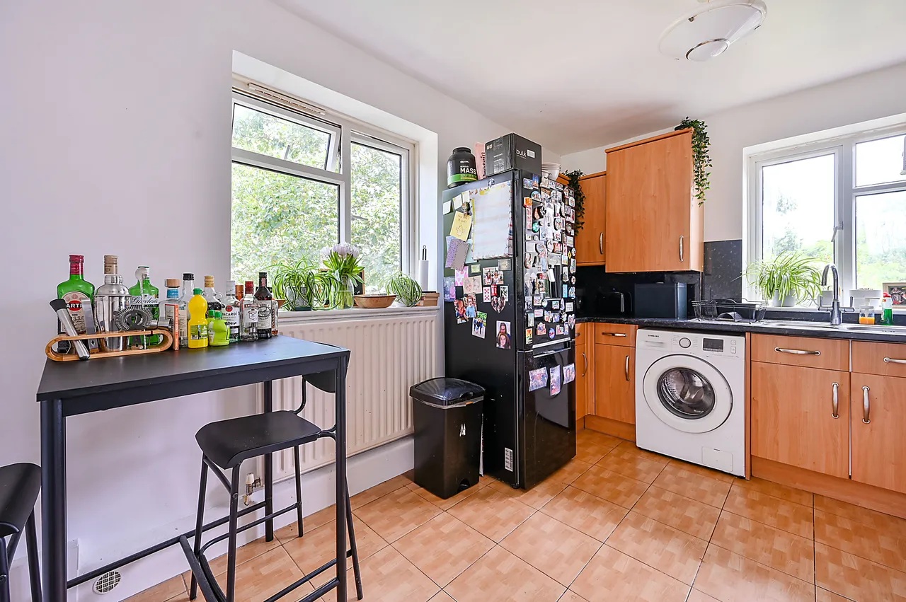 7 Leigh House, Kingsnympton Park, Kingston upon Thames, photo 7