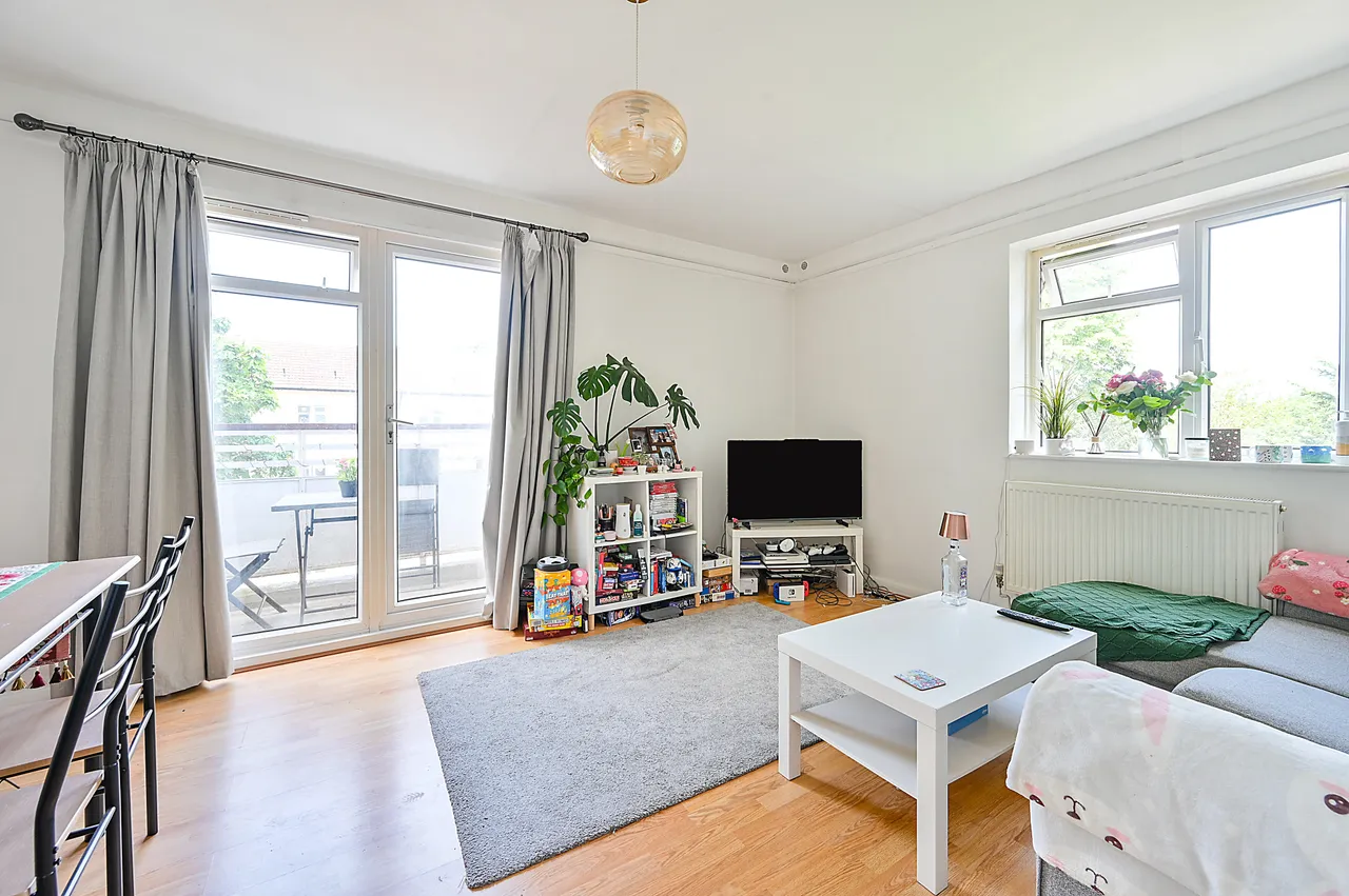 7 Leigh House, Kingsnympton Park, Kingston upon Thames, photo 5
