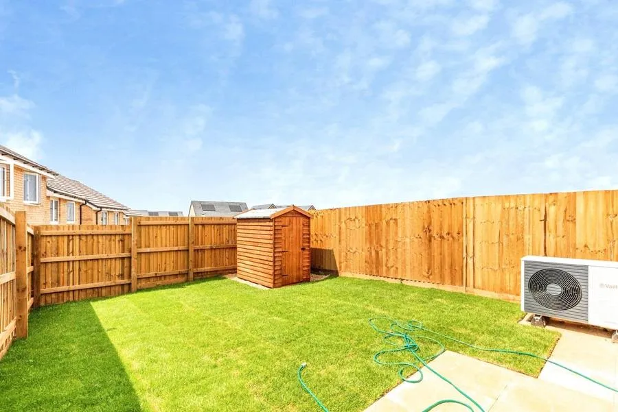 Wheatsheaf Close, Wellingborough, NN8, photo 4