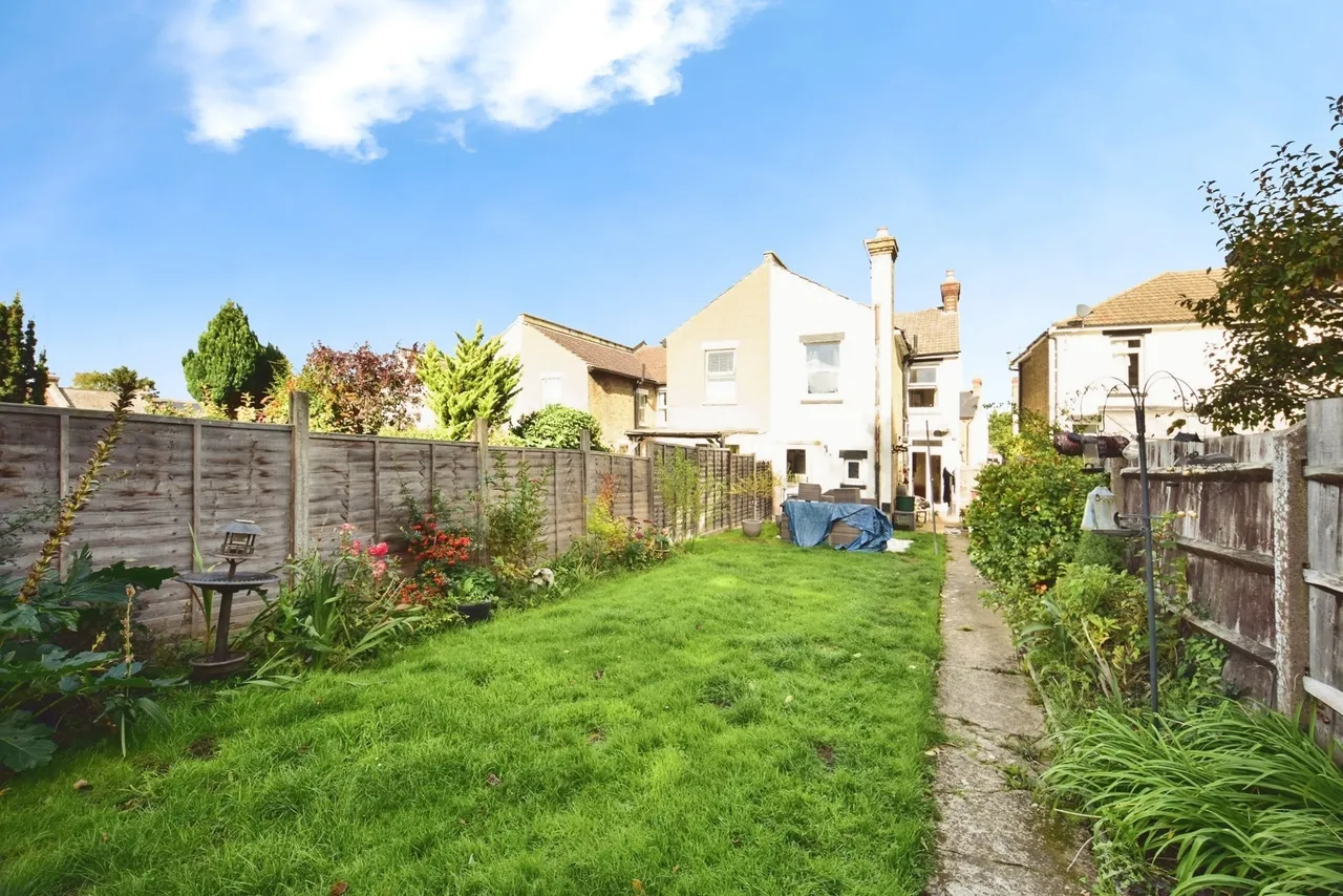 Sheals Crescent, Maidstone, Kent, ME15, photo 17