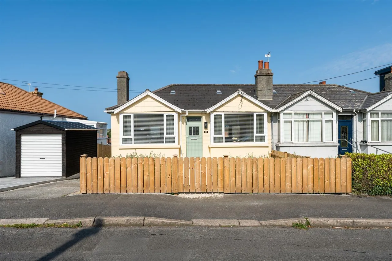 2 bed house for sale, Bellevue, Bangor, BT20