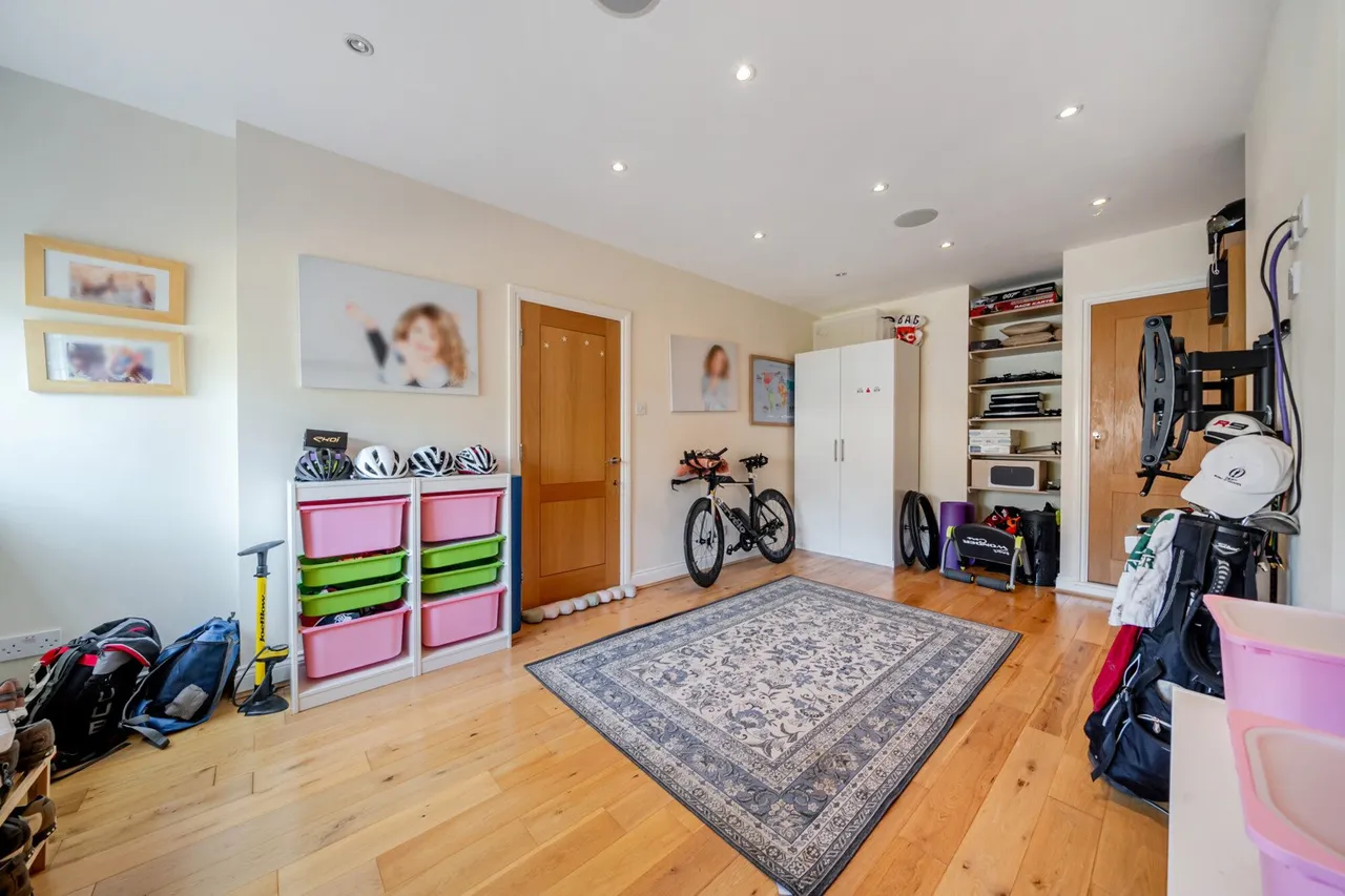 Longdon Wood, BR2, photo 12