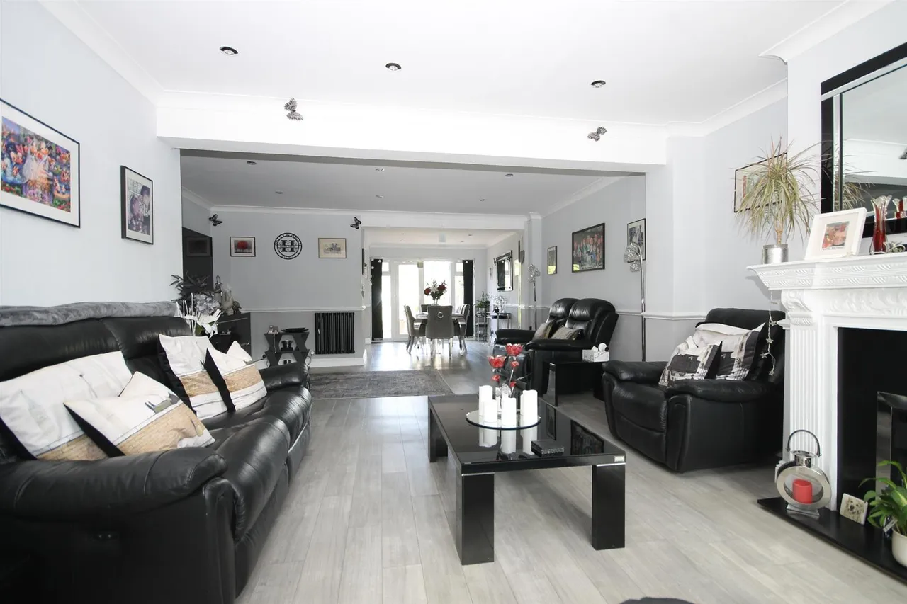 Little Bookham Street, Little Bookham, KT23, photo 4