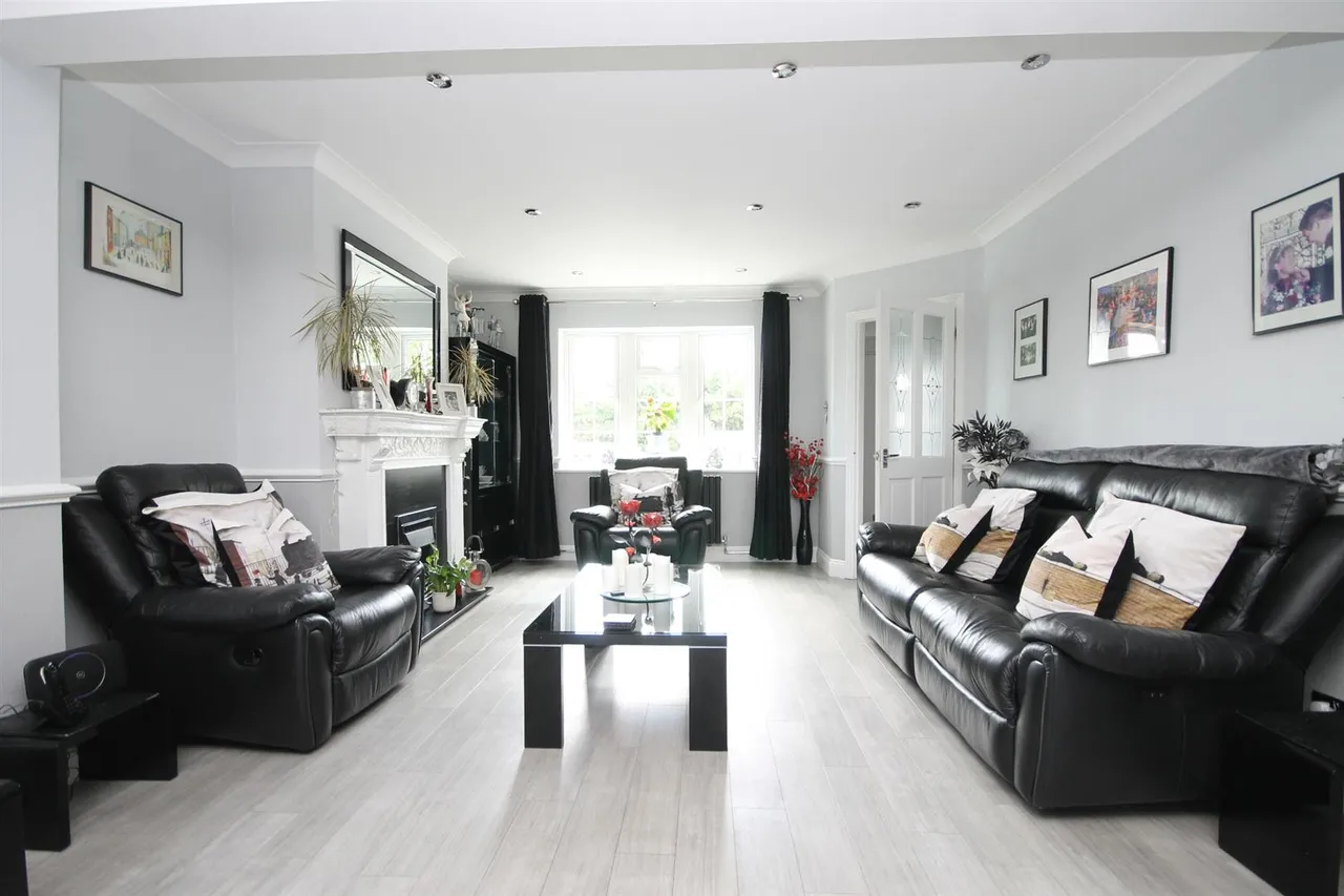 Little Bookham Street, Little Bookham, KT23, photo 3