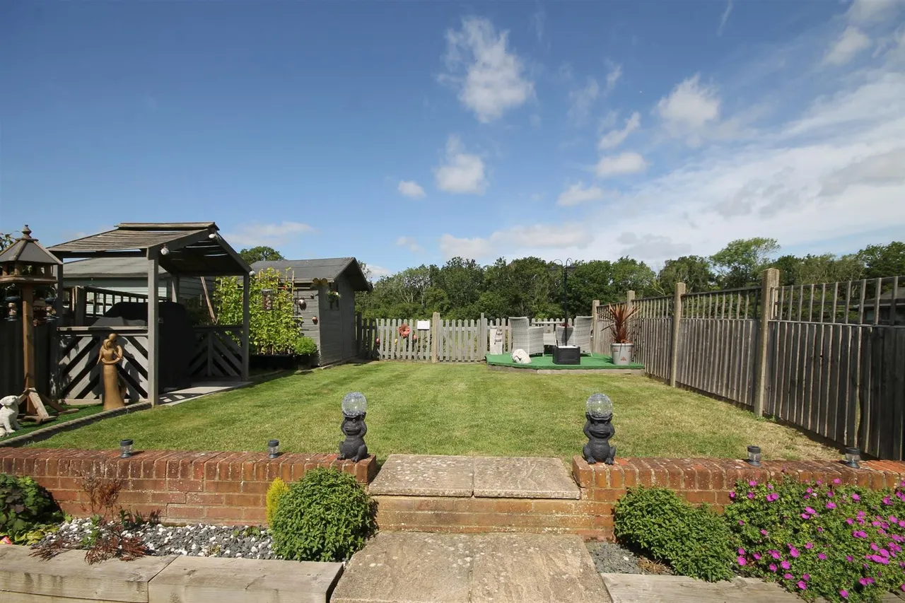 Little Bookham Street, Little Bookham, KT23, photo 20