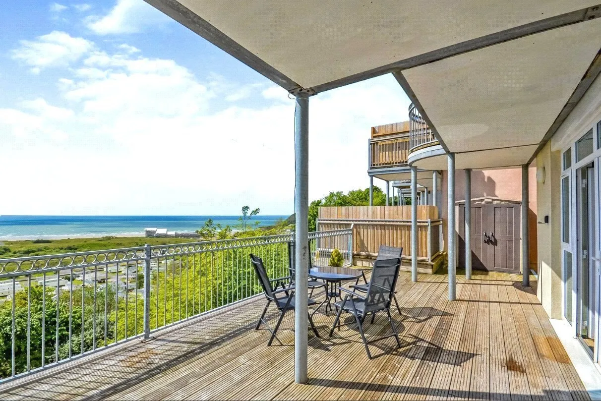 Coastal View, Pendine, SA33, photo 2