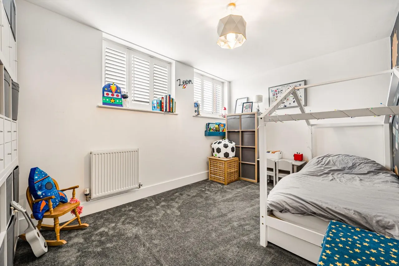 Church Road, Northenden, M22, photo 17