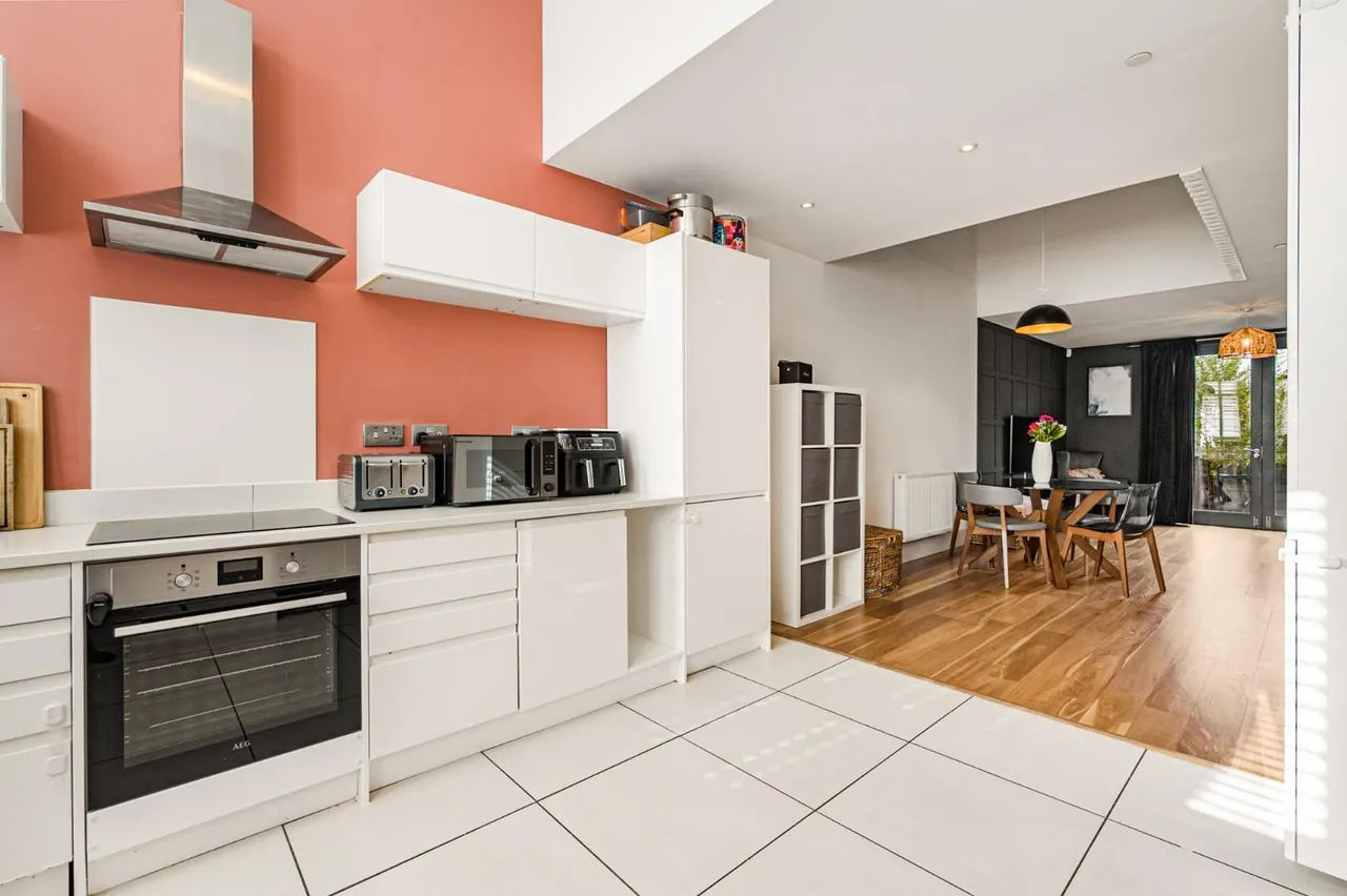 Church Road, Northenden, M22, photo 8