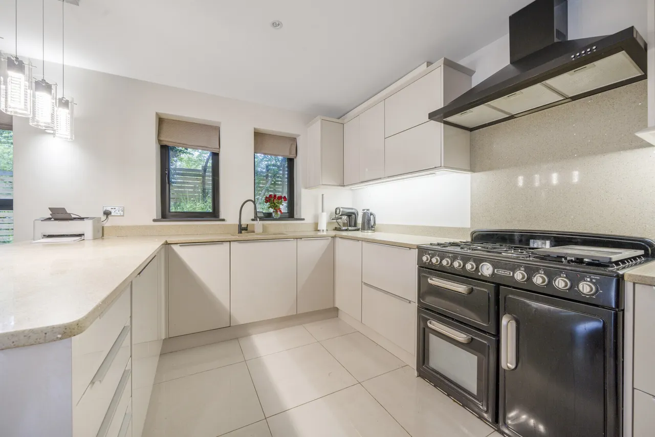Holden Road, Woodside Park, N12, photo 4