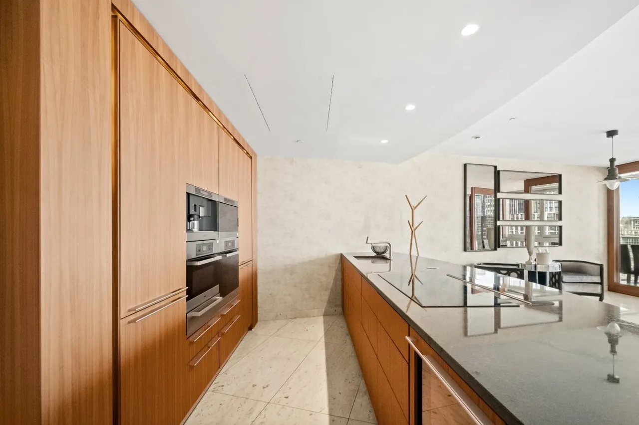 George Wharf, Battersea, SW8, photo 3