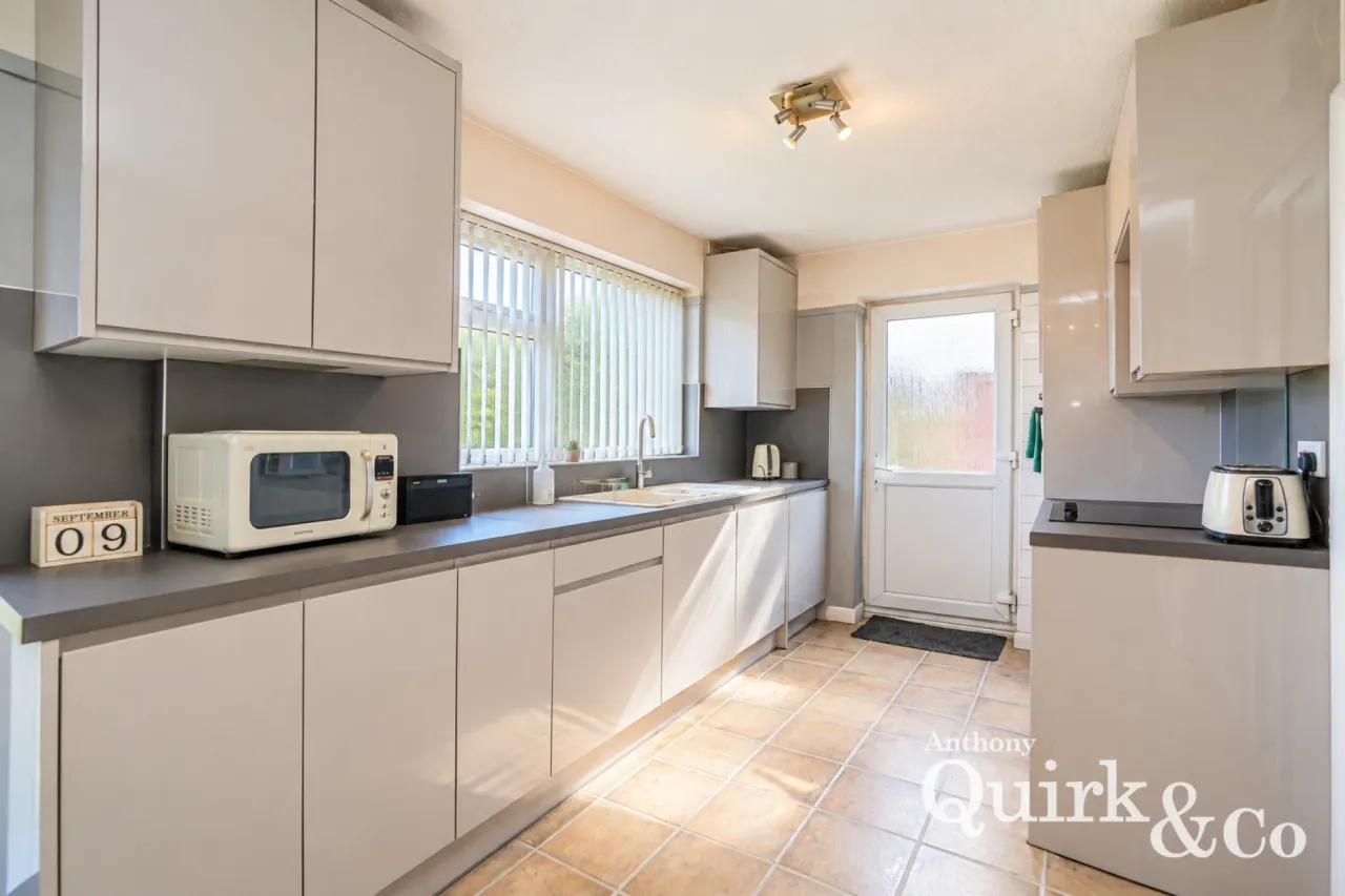 Meadow View Walk, Canvey Island, SS8, photo 4