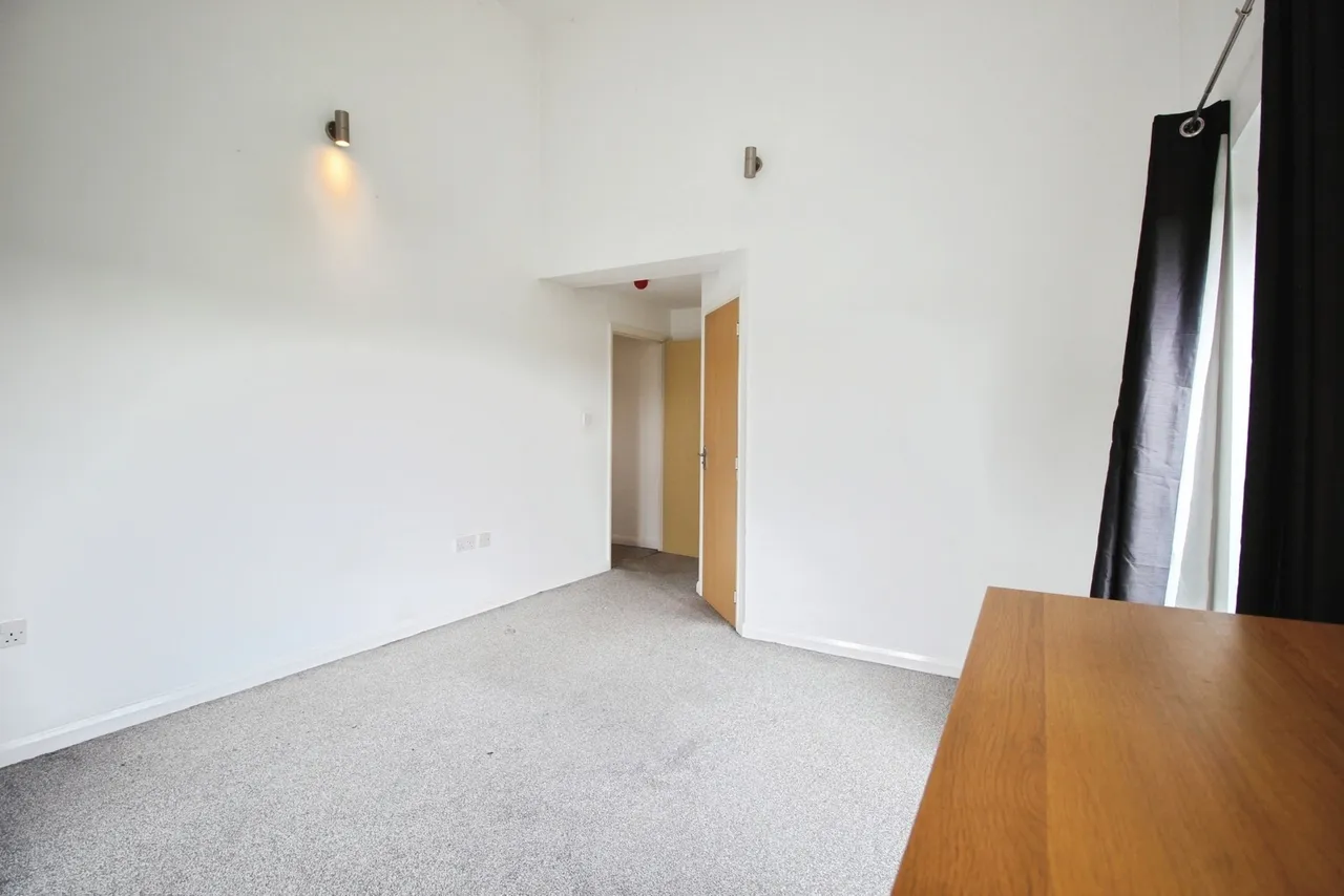 Fenton Place, Middleton, Leeds, West Yorkshire, LS10, photo 15