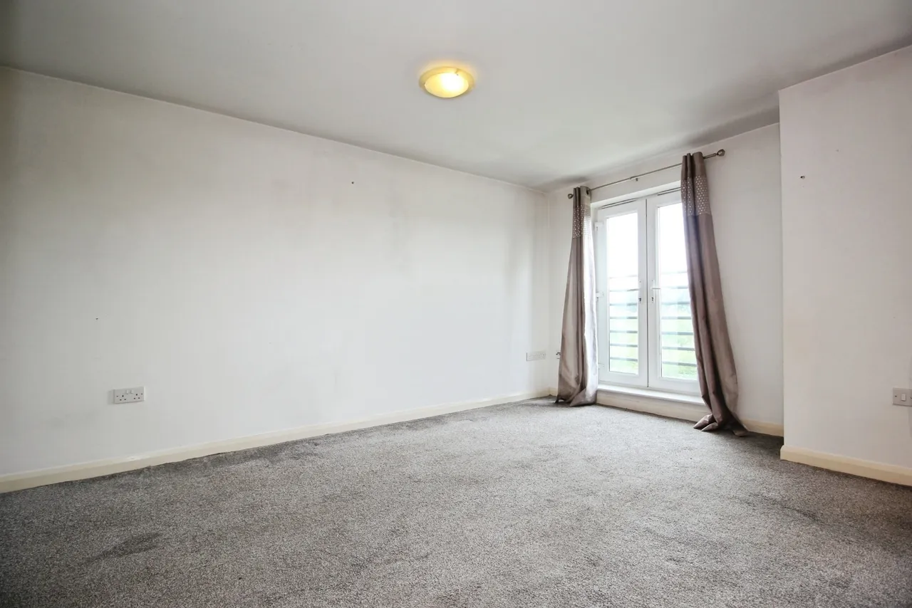 Fenton Place, Middleton, Leeds, West Yorkshire, LS10, photo 6