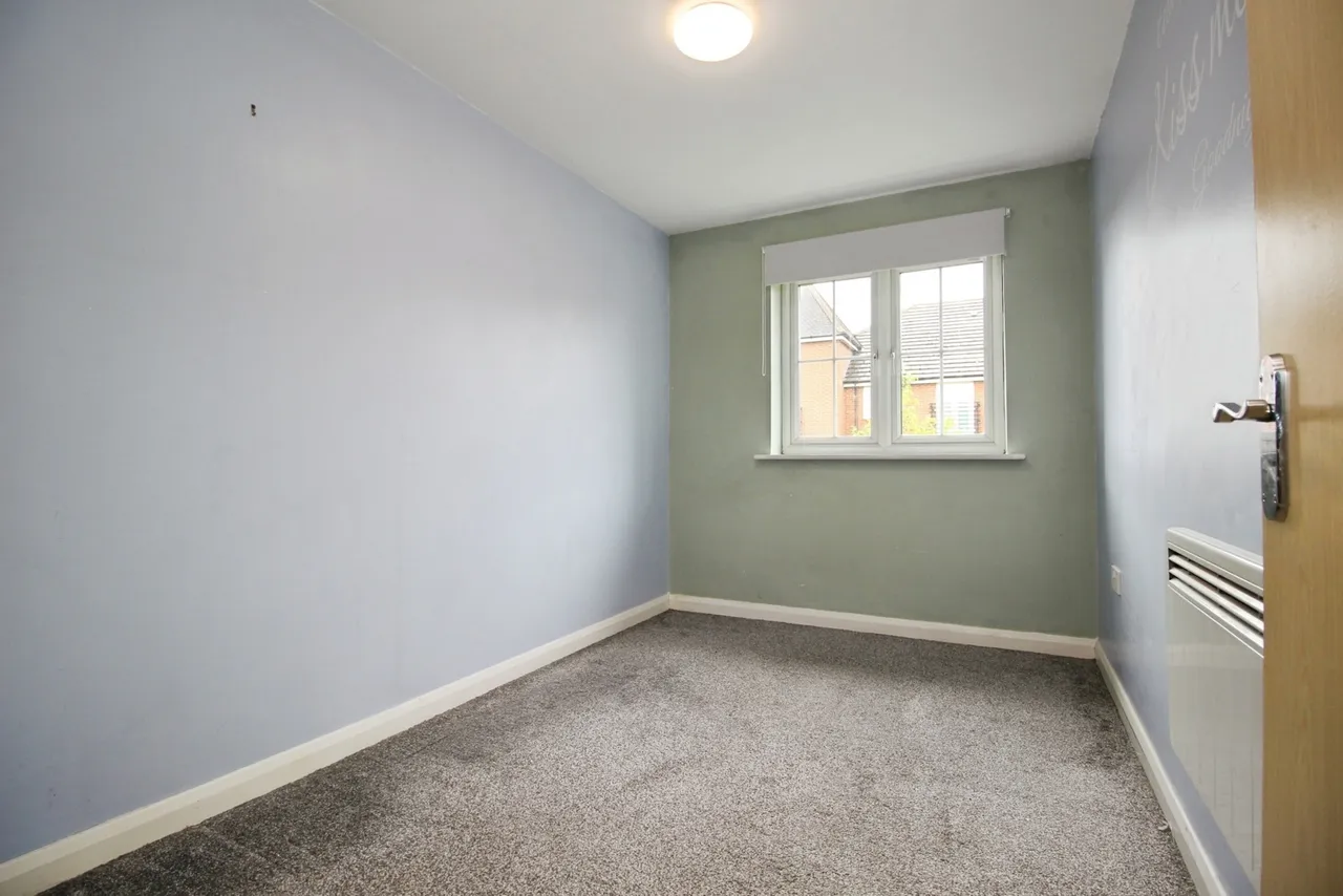 Fenton Place, Middleton, Leeds, West Yorkshire, LS10, photo 16
