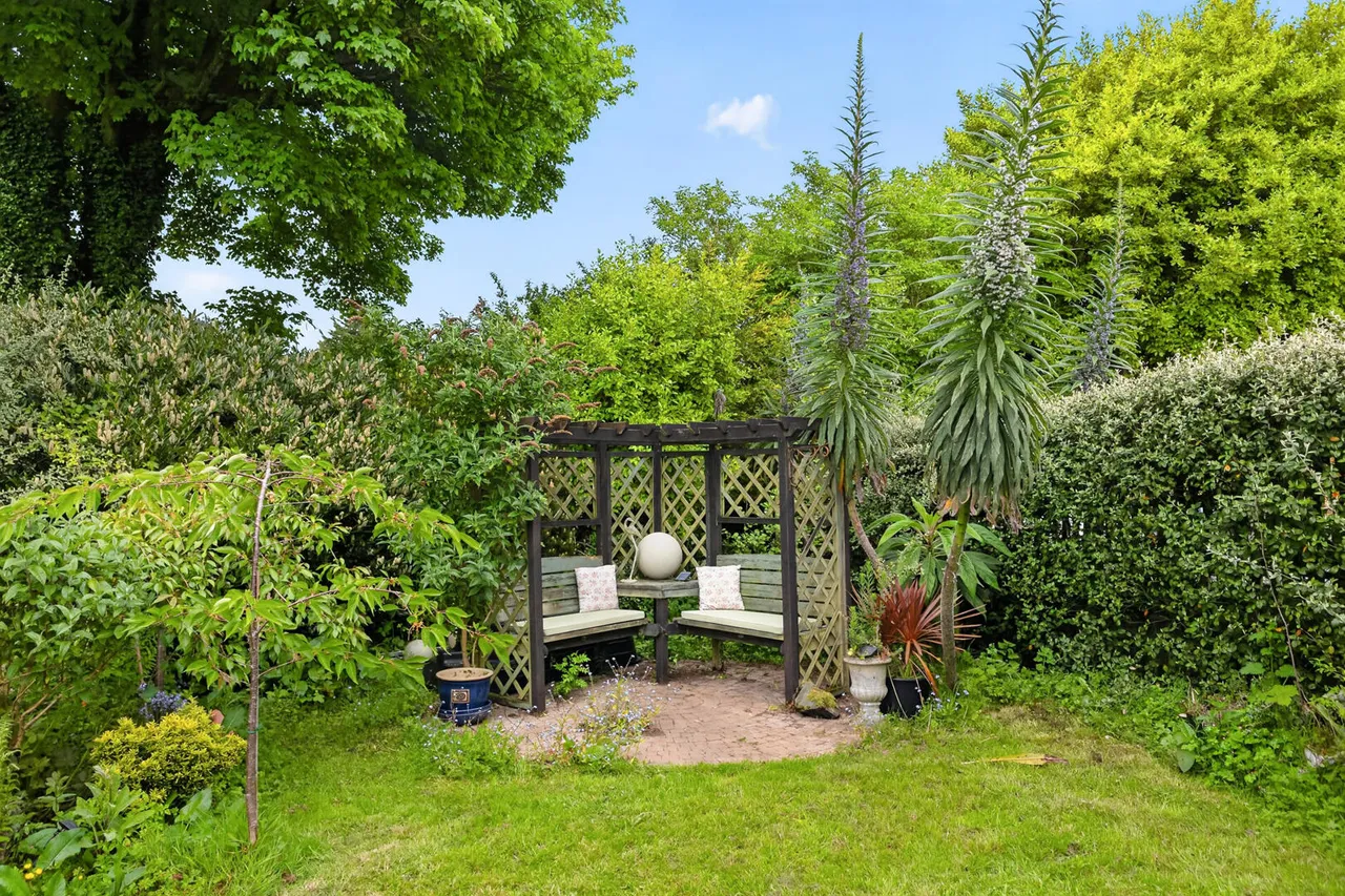 Bangor Road, holywood, BT18, photo 34