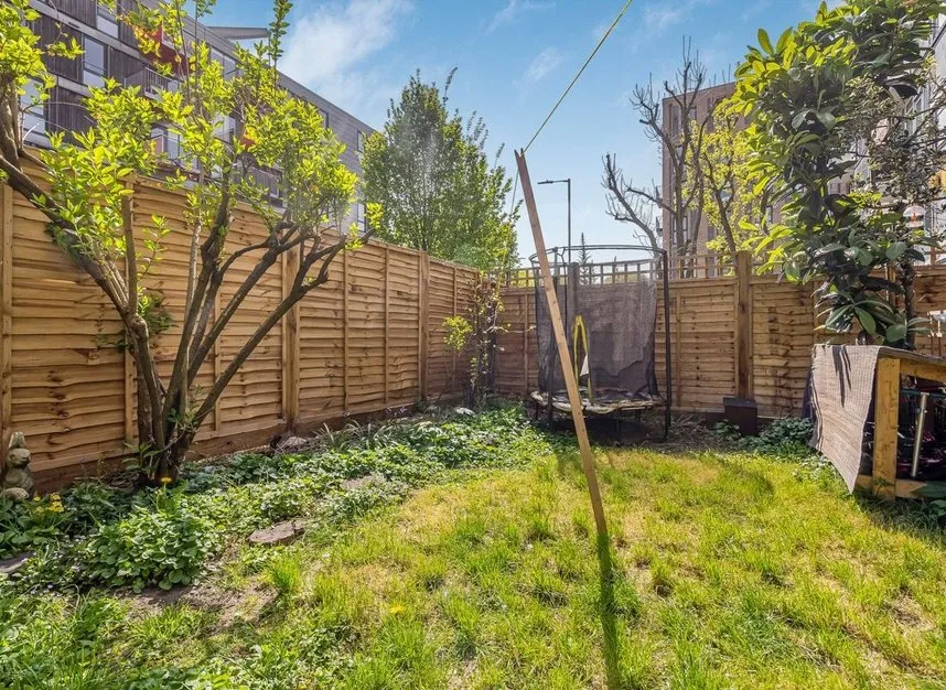 Whiston Road, Bethnal Green, E2, photo 8