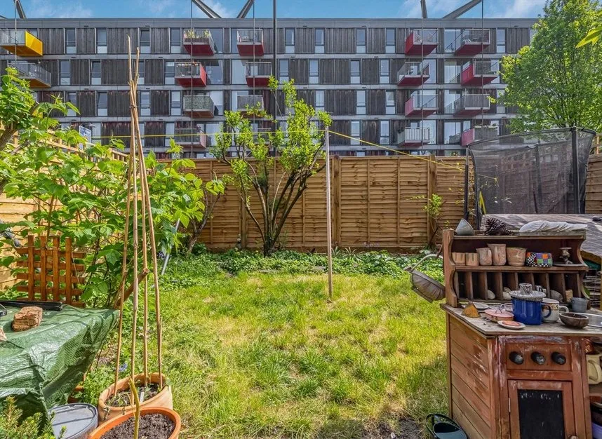 Whiston Road, Bethnal Green, E2, photo 7