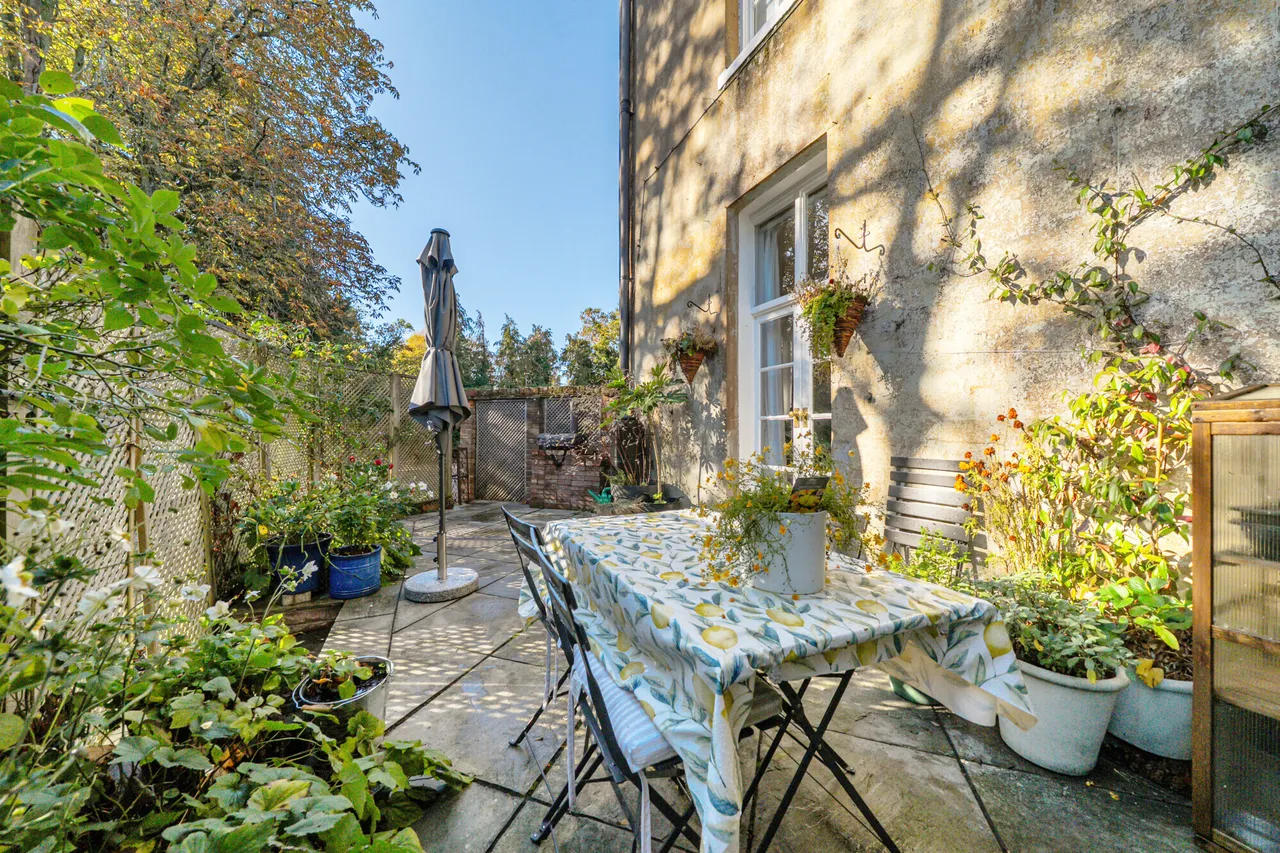 Old Bath Road, Newbury, RG14, photo 13
