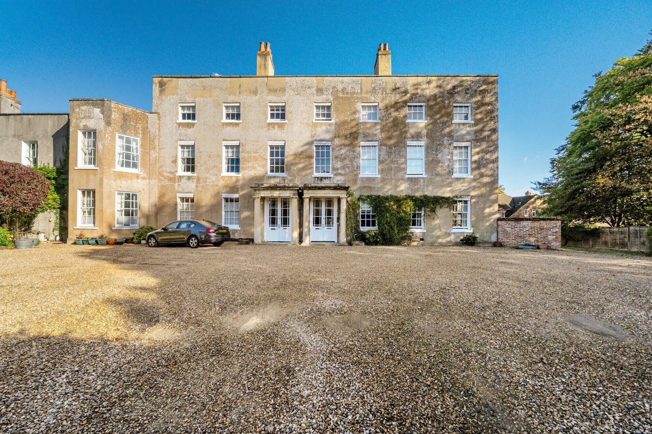 2 bed flat for sale, Old Bath Road, Newbury, RG14