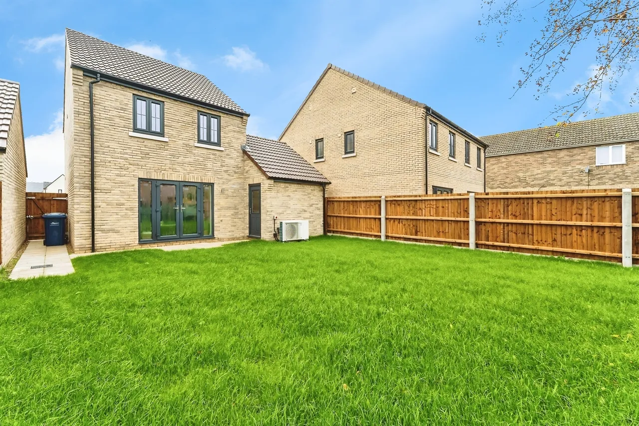 Edwards Way, Manea, March, photo 3