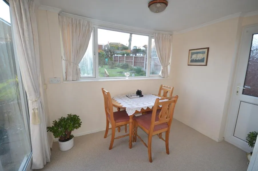 East Road, Ketley Bank, photo 5
