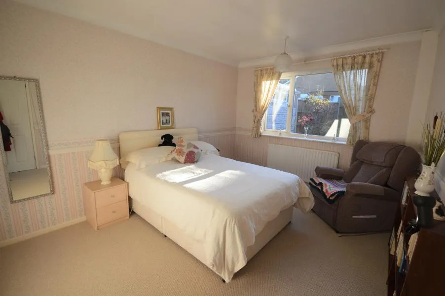East Road, Ketley Bank, photo 6