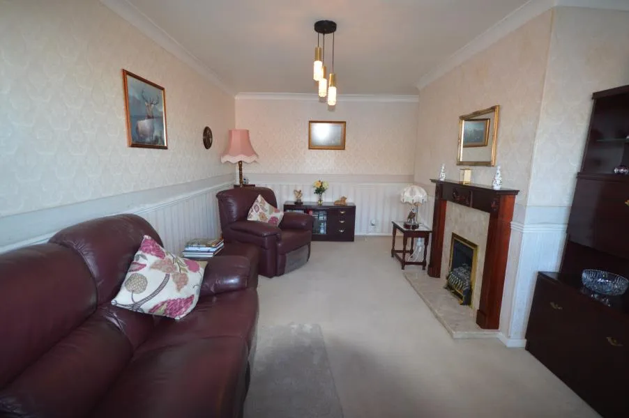 East Road, Ketley Bank, photo 2