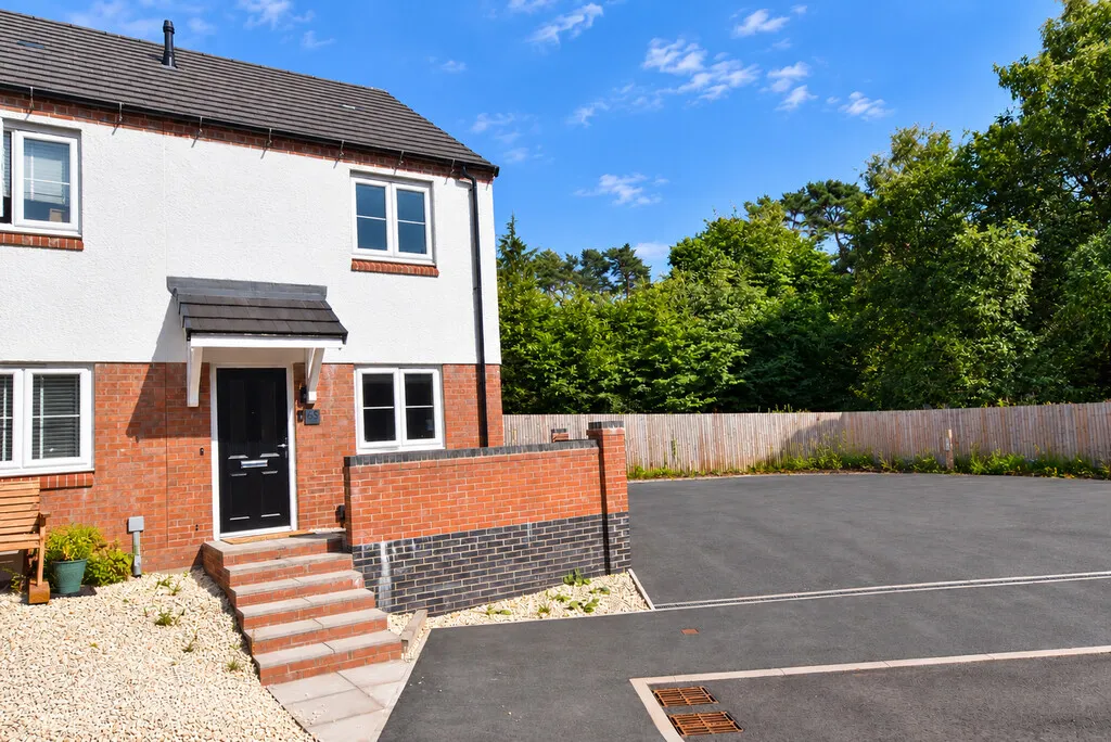 Milestone Road, Loggerheads, photo 17