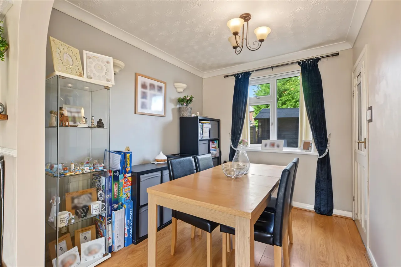 Doncaster Avenue, Sandiacre, NG10, photo 5