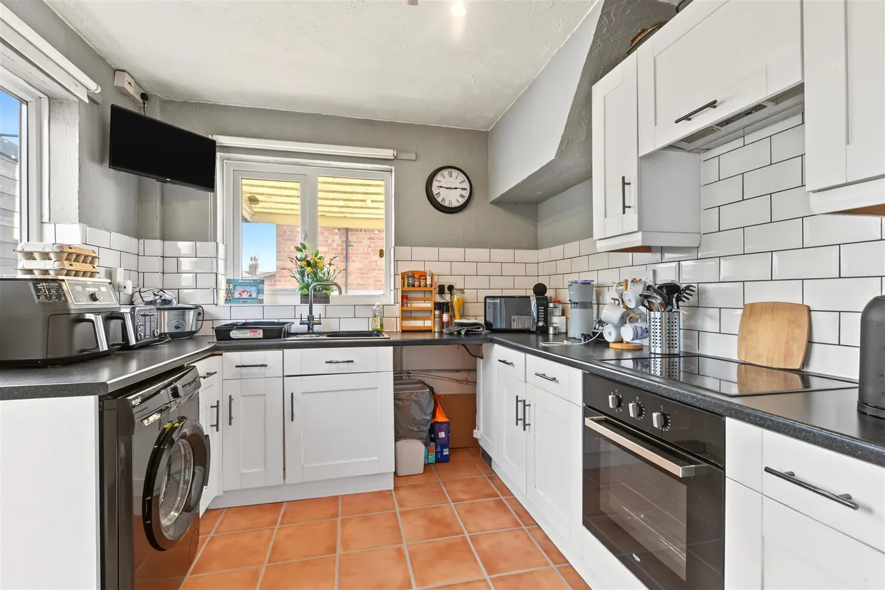 Doncaster Avenue, Sandiacre, NG10, photo 8