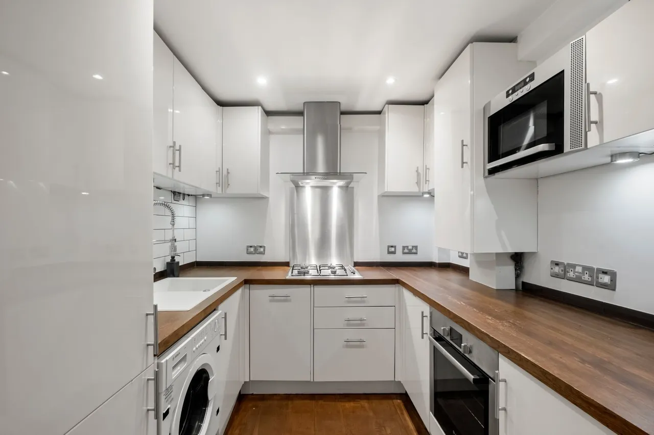 Albert Bridge Road, London, SW11, photo 3