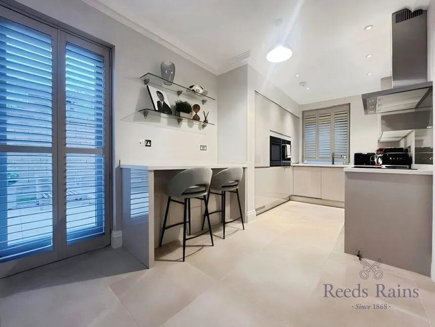 Kensington Gardens, Lynton Lane, SK9, photo 3