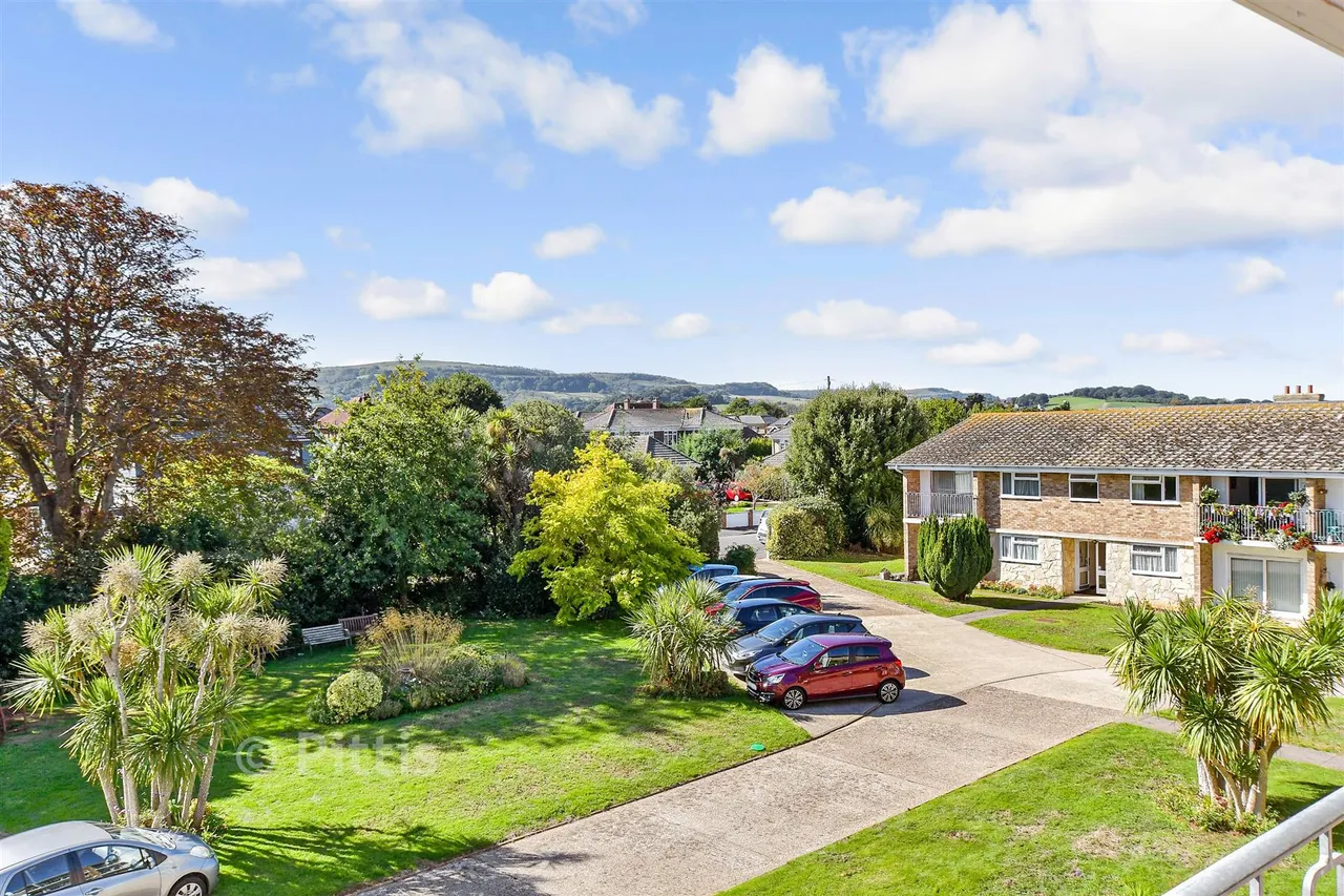 Howard Road, Shanklin, PO37, photo 9