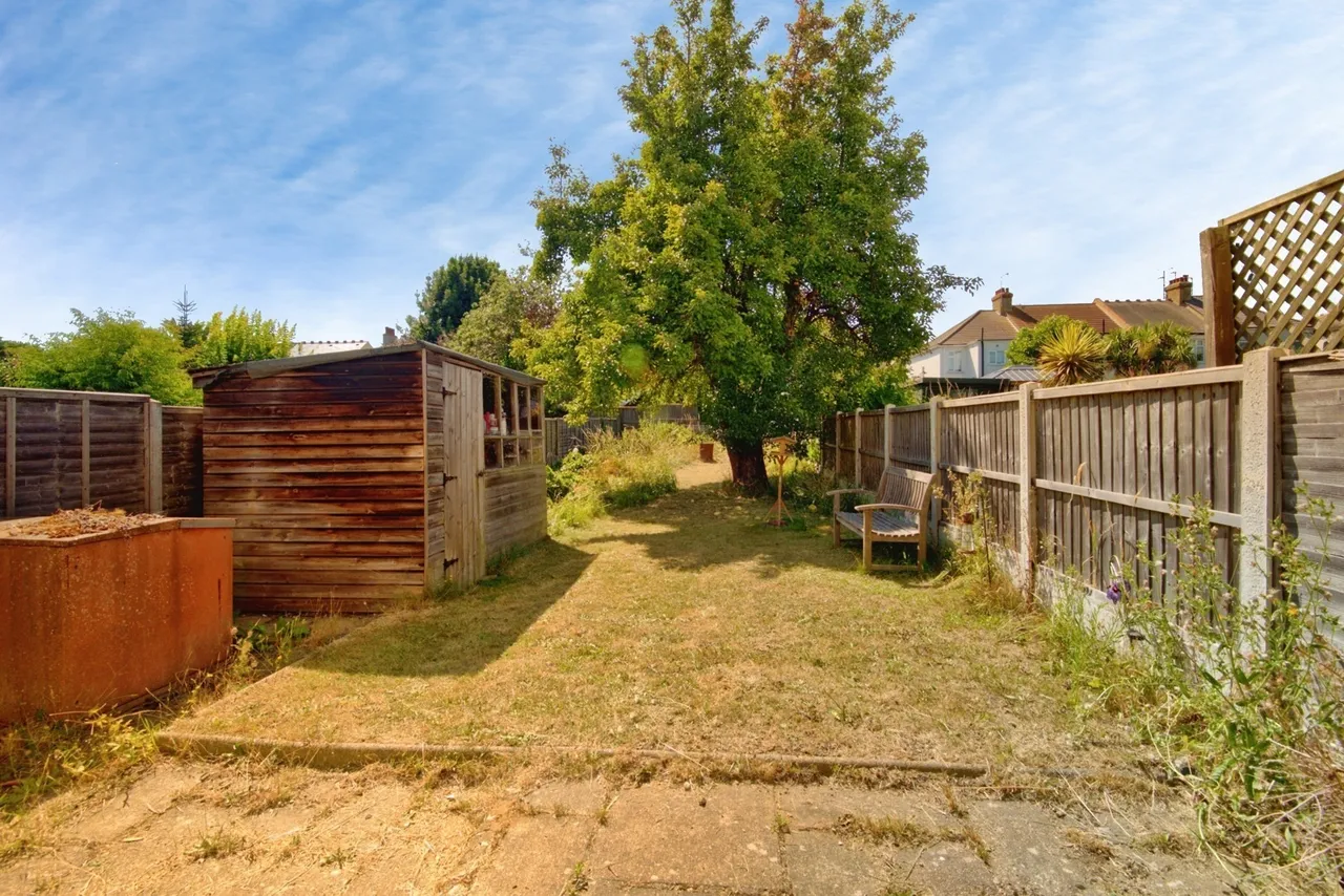 Sandringham Road, Southend-on-Sea, Essex, SS1, photo 2