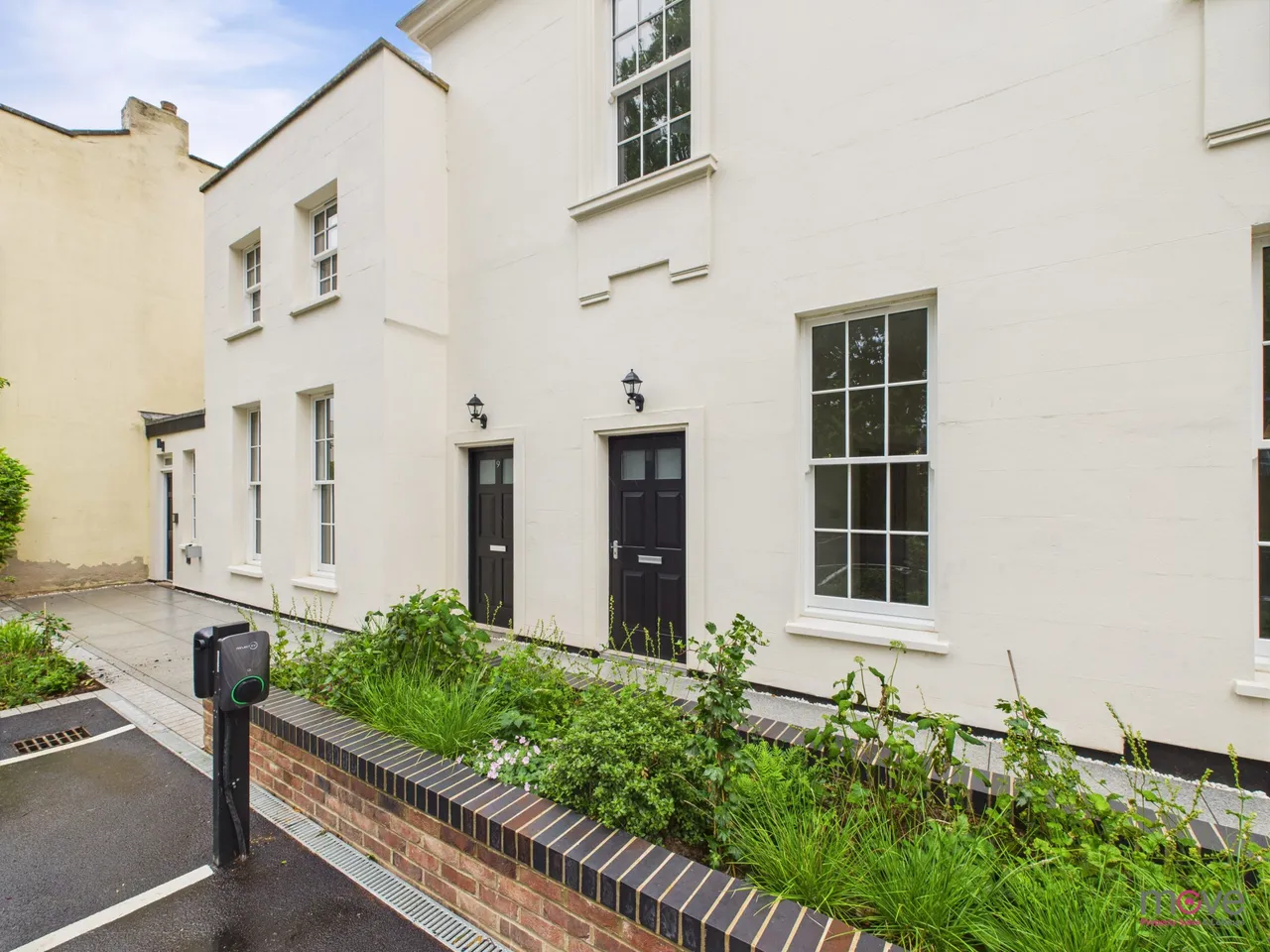 2 bed flat for sale — Apt 8, Edmonstone House, North Place, Cheltenham, GL50 4DS