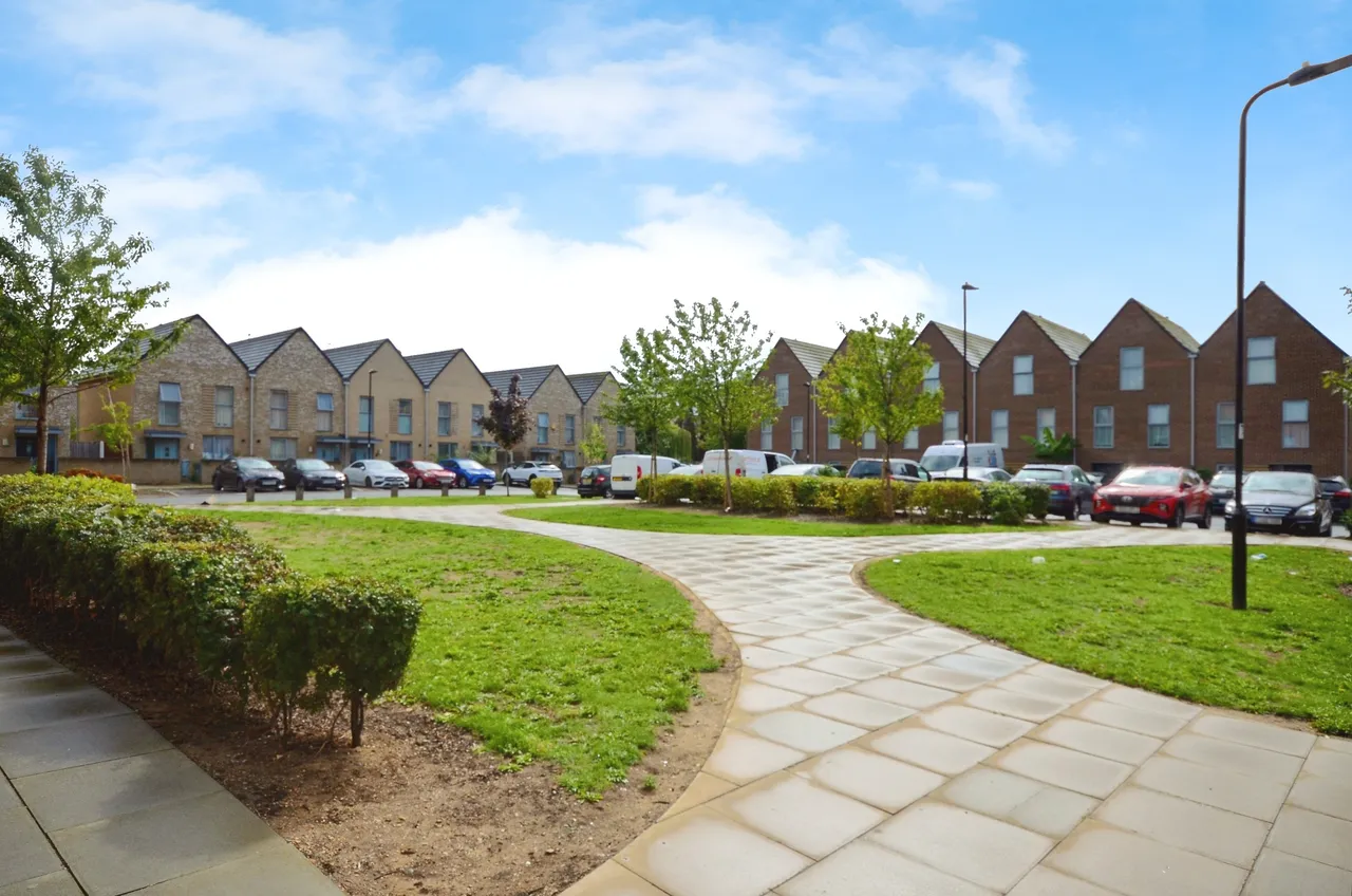 Rectory Park Avenue, Northolt, UB5, photo 18