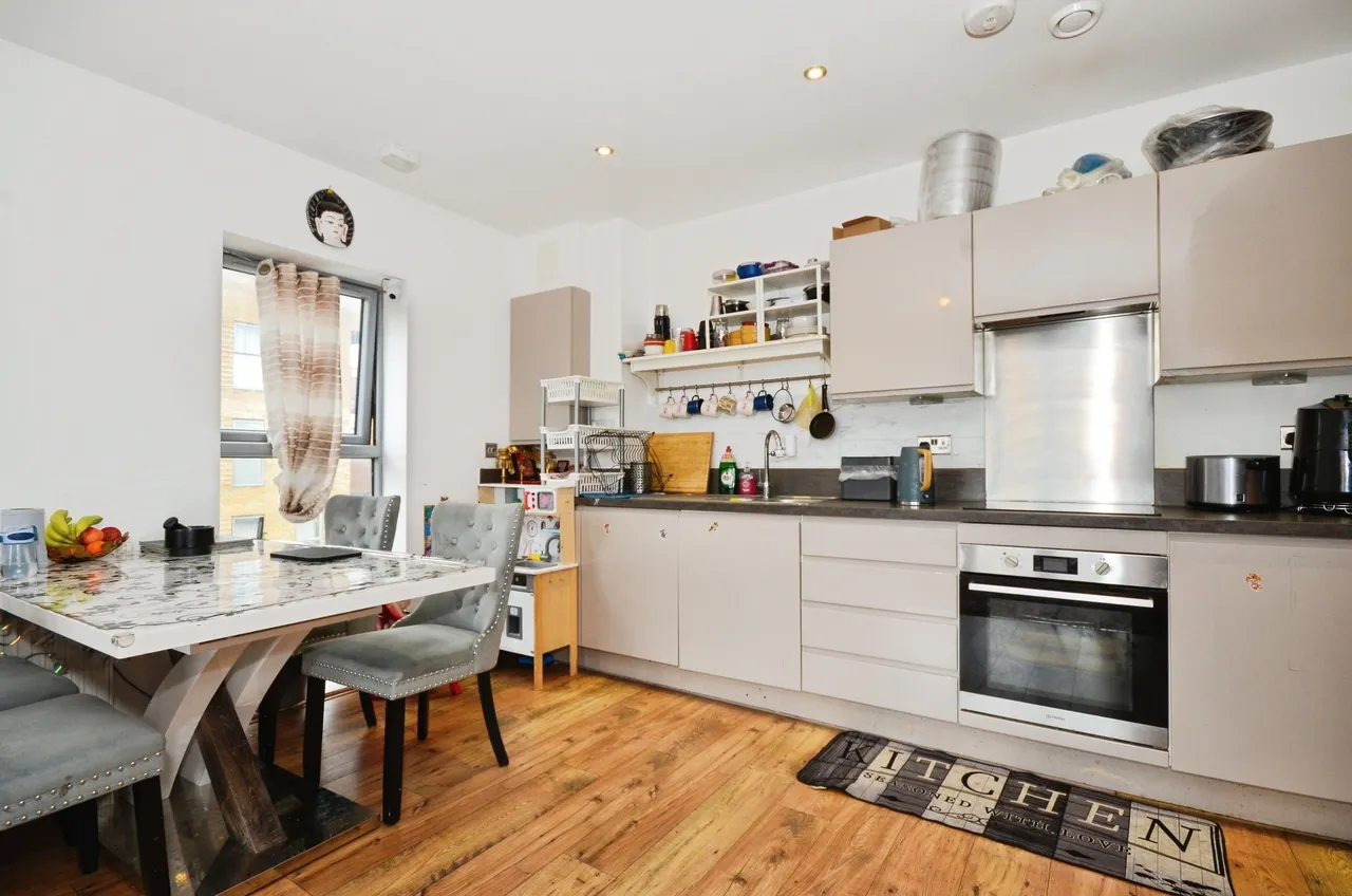 Rectory Park Avenue, Northolt, UB5, photo 8