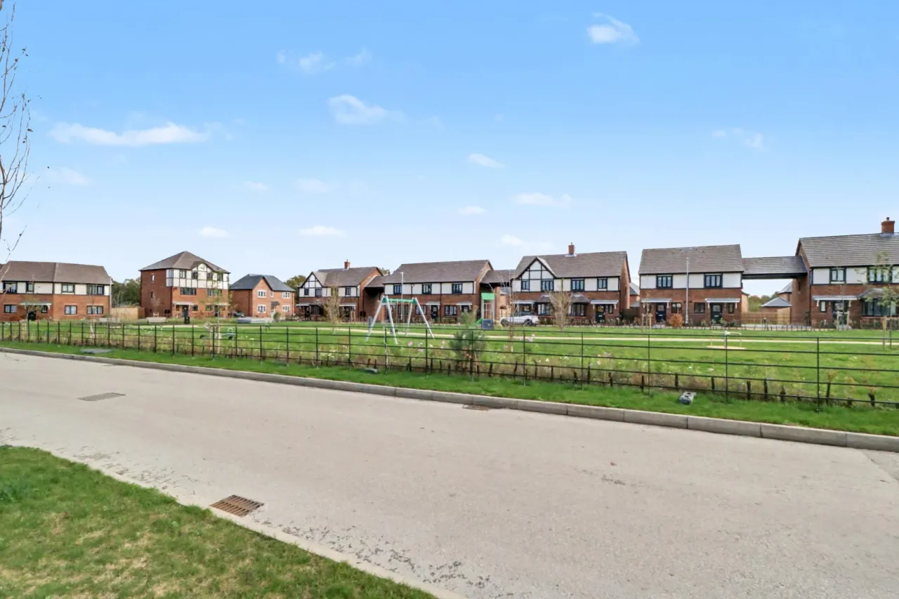 Geoffrey Way, Somerford, CW12, photo 2