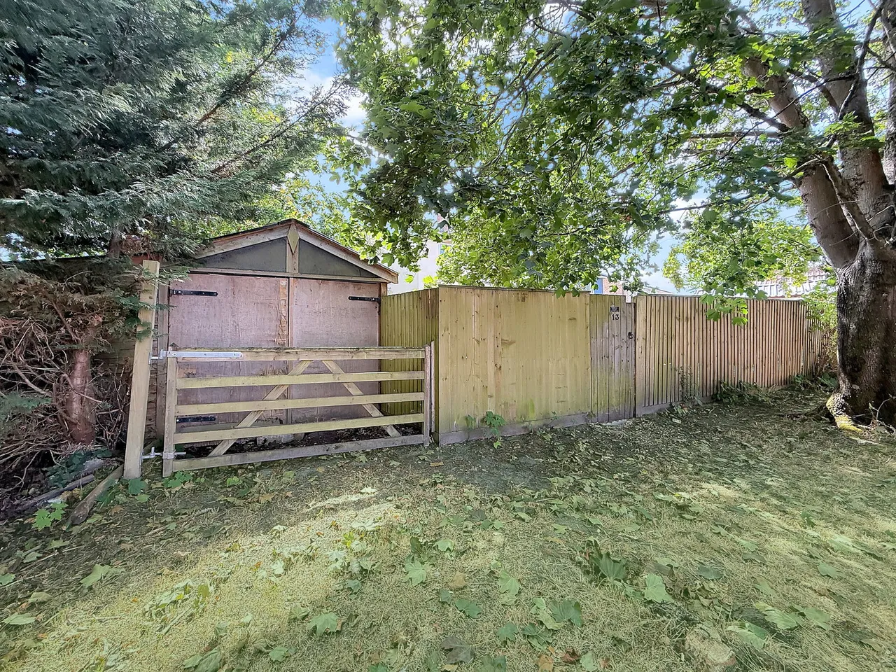 Victoria Park, Great Cheverell, SN10, photo 34