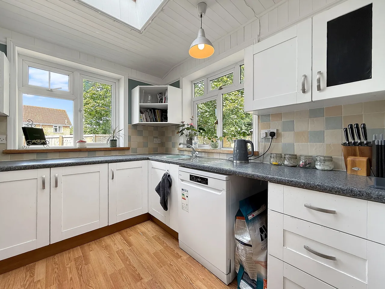 Victoria Park, Great Cheverell, SN10, photo 9