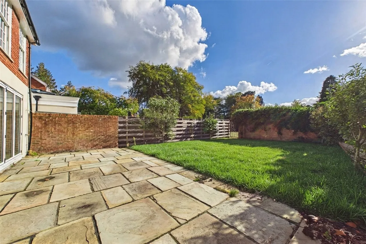 Snows Ride, Windlesham, GU20, photo 19