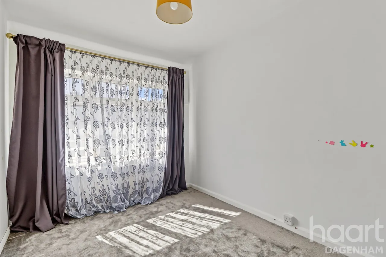Ilchester Road, Dagenham, RM8, photo 13