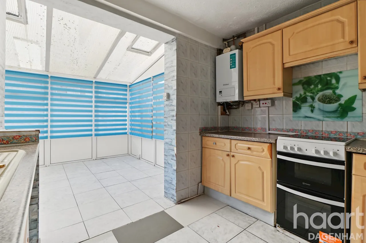 Ilchester Road, Dagenham, RM8, photo 5