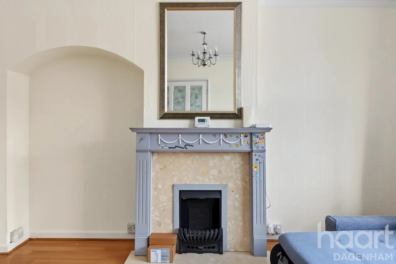 Ilchester Road, Dagenham, RM8, photo 2