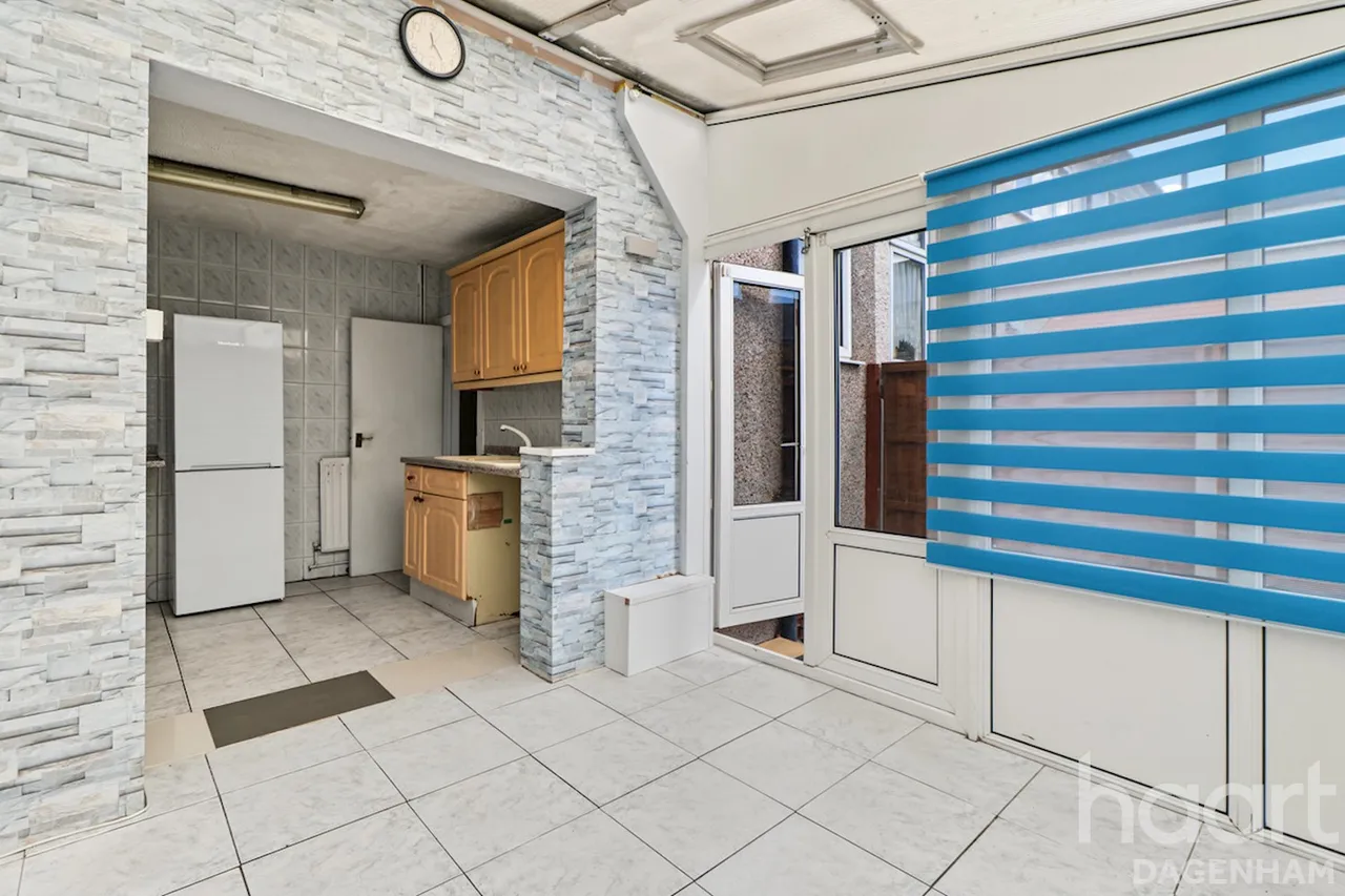 Ilchester Road, Dagenham, RM8, photo 6